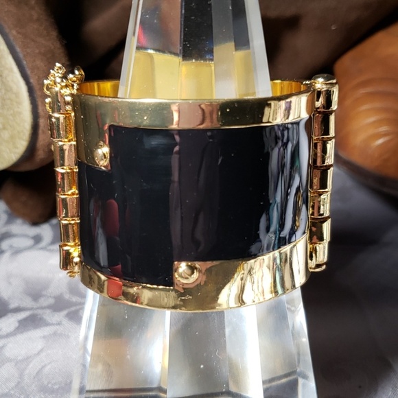 CC Skye Black Enamel and 18K YGP Hinge Cuff NWT - Picture 1 of 4
